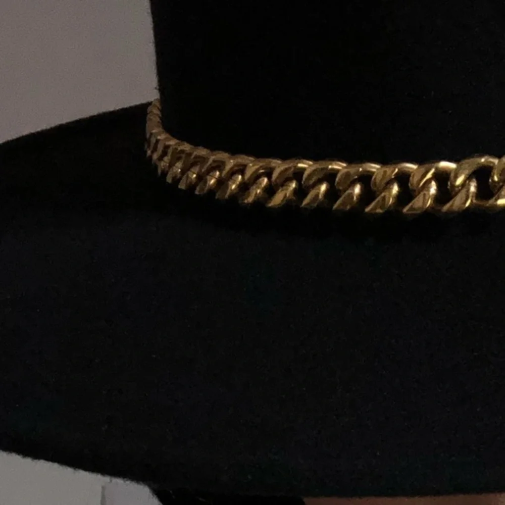 Black Fedora Chain Hat